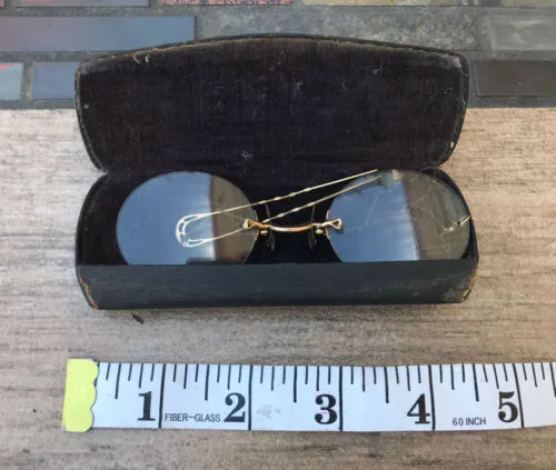 Antique 11k Gold Filled Optical Lenses With Chain   Clip