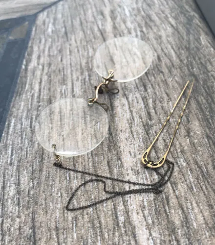 Antique 11k Gold Filled Optical Lenses With Chain   Clip