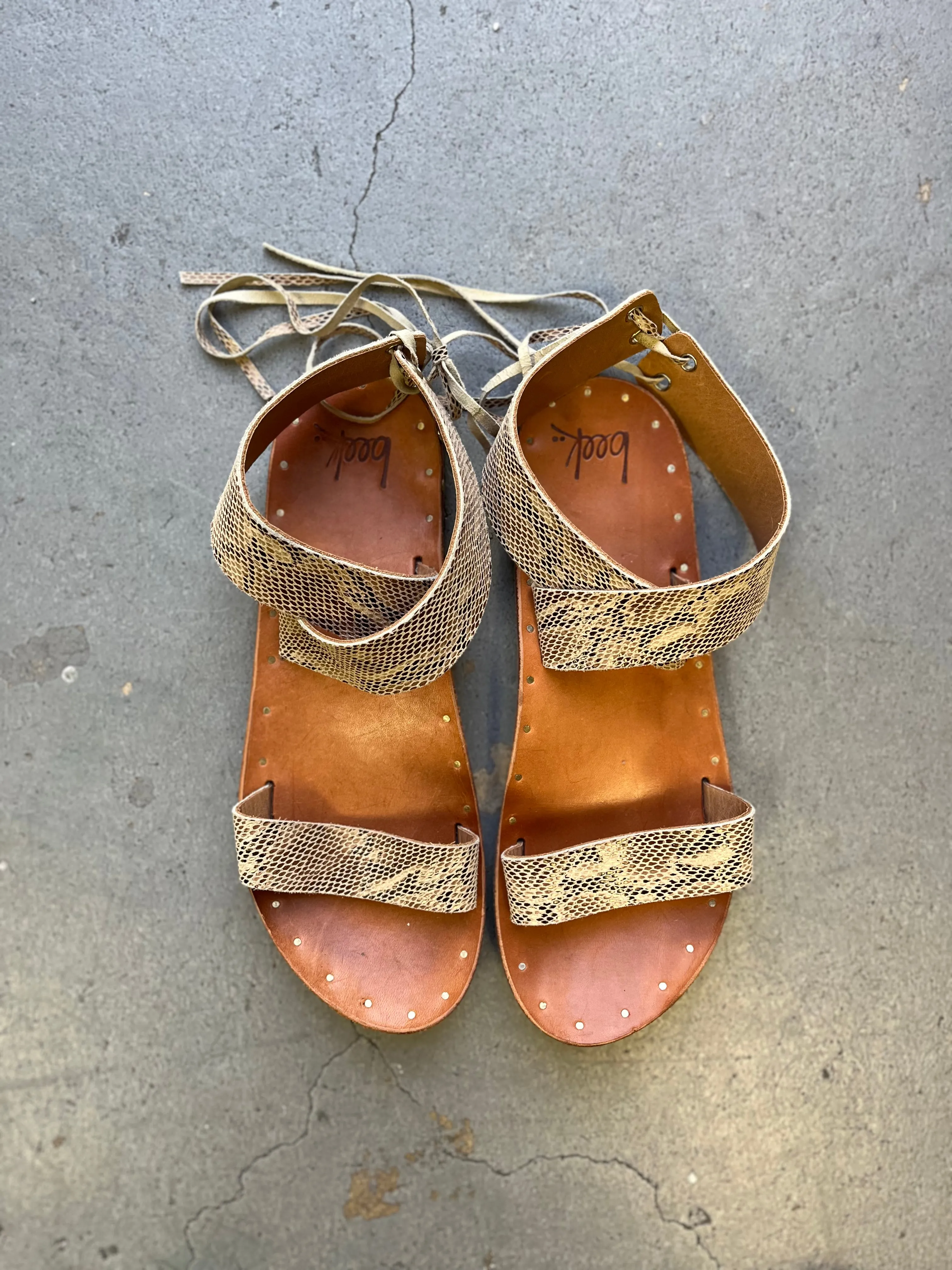 Beek Vintage Sandals