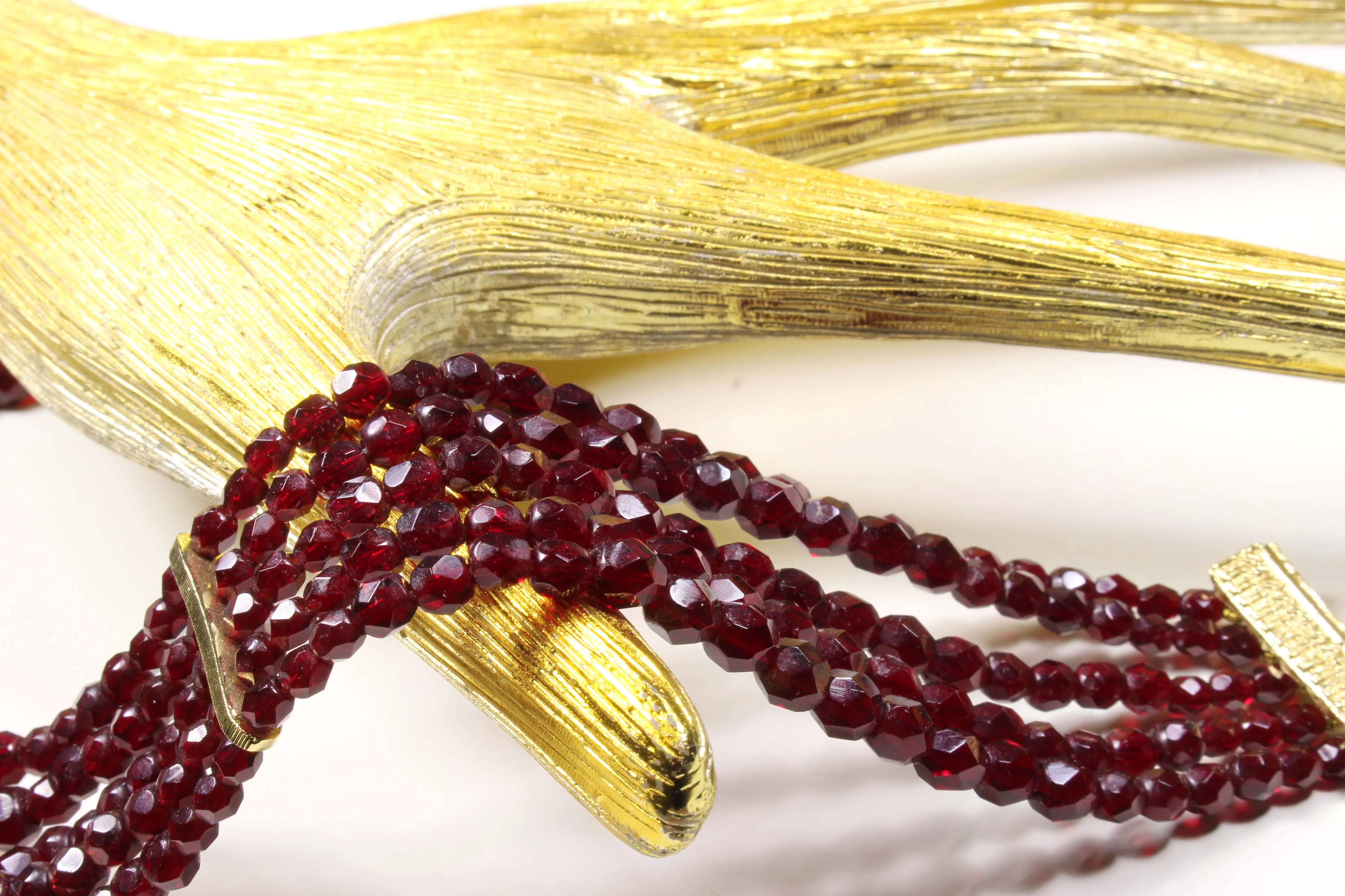 CHRISTIAN DIOR burgundy crystal faceted beads necklace