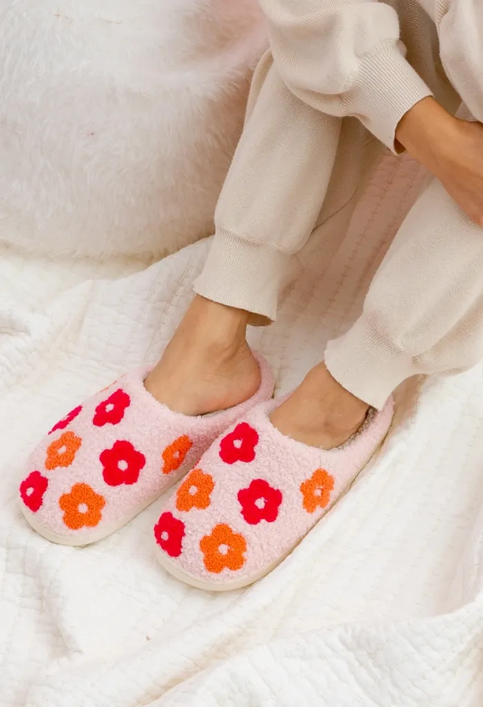 Fuzzy Teddy Slippers-Pink